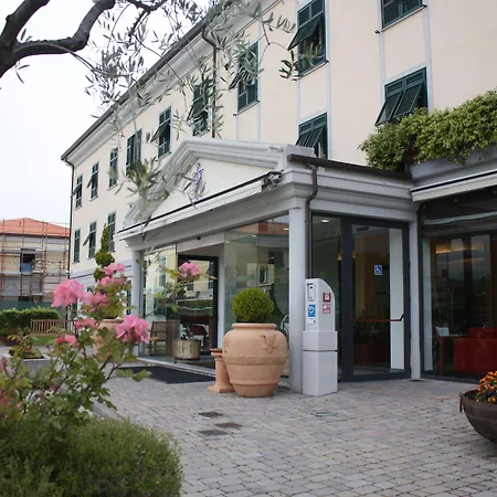 Hotel Santa Caterina Park 3*